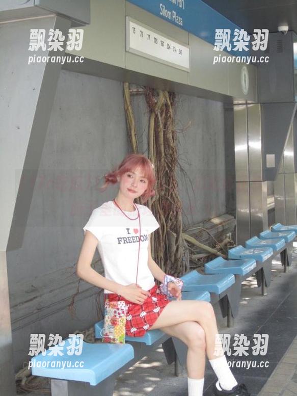 17c吃瓜 17c吃瓜app,瓜吃得正欢,脑子里的推理也满天飞!