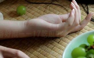 观看真相的同时，别忘了准备好瓜——17吃瓜中心陪你嗨！