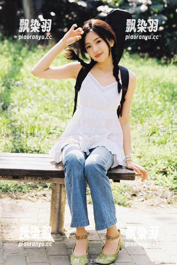 17吃瓜群众 “17吃瓜群众”官网直达,究竟是吃瓜还是被瓜吃?