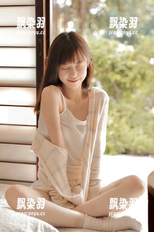 “www..51”下载一试，瞬间融化在八卦的海洋里…看我飘向谁去！