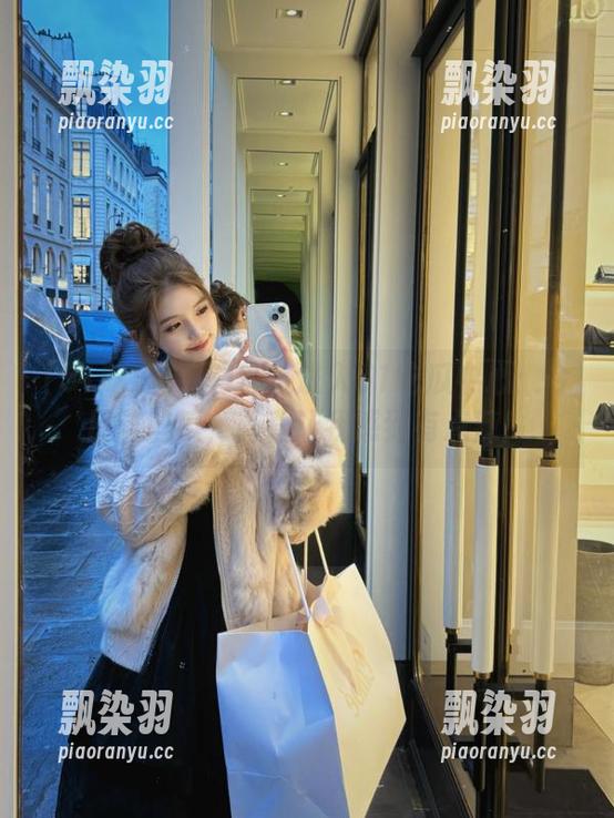 51吃瓜中心 直接进入51吃瓜中心:今日这些瓜,简直让我感到有点辣!