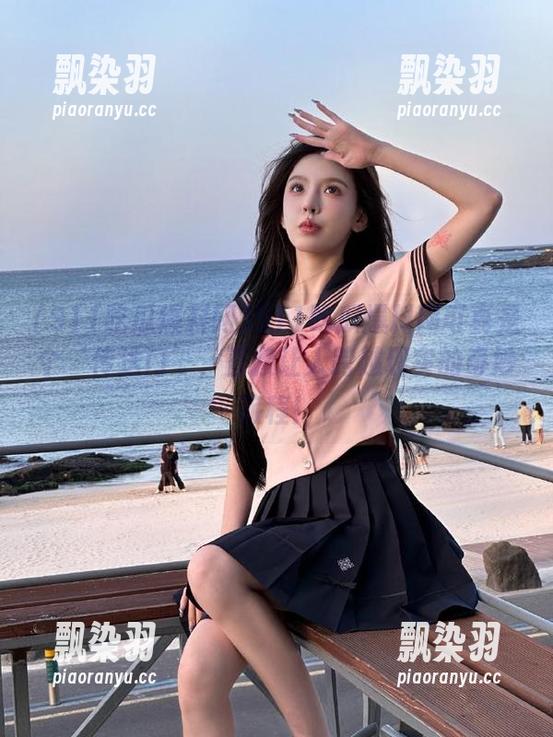 911吃瓜爆料网 911吃瓜爆料网可真是个‘传送门’,直接让人跨越现实的奇妙旅程!