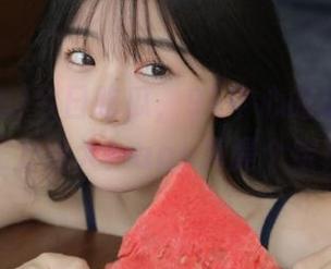 今日吃瓜，91中心的瓜喂得我压力山大！app真是个宝！