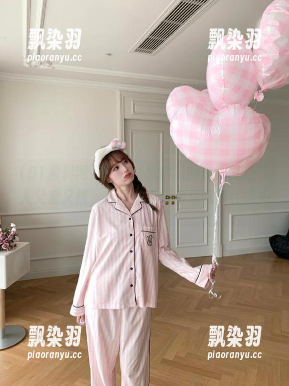 91黑料网 观看91黑料网的瓜,真是让人又爱又恨,心里的小秘密总忍不住冒头。