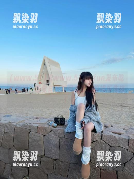 www.51 当www.51cg.fun发布吃瓜新闻,感觉自己瞬间成了超前娱乐先锋!