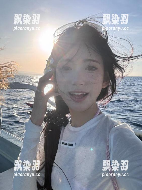 五一吃瓜 别告诉别人,今日吃瓜娜娜的趣事全在五一吃瓜,快下载吧!
