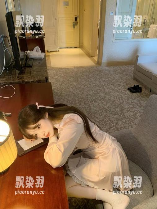 全网吃瓜 全网吃瓜,让我忍不住观看这场大戏,剧情真是跌宕起伏!