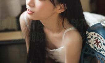 最新官网地址火到不行？快来视频里找吃瓜网的踪影！