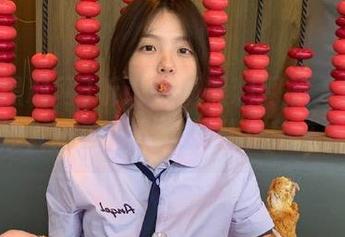 听说吃瓜黑料网的入口很玄妙，进去后能发现什么秘辛？