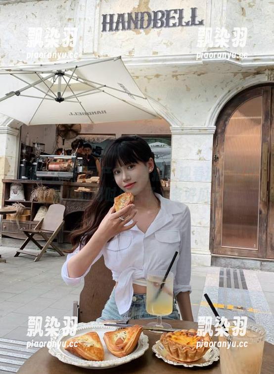国产黑料直播！观看这个节目，吃瓜的同时别忘了准备好瓜子！