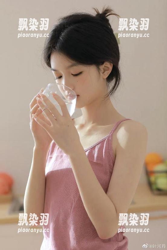 黑料51 黑料51在线更新,快来看看今天某位明星的黑历史有多惊人!