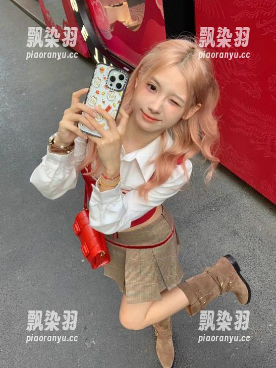 黑料不打烊 黑料不打烊登录,看看“裸妆光剑”的魔法到底在哪里?