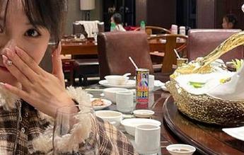 又是“黑料不打烊”app爆出的新鲜瓜，真是让人追不完啊～
