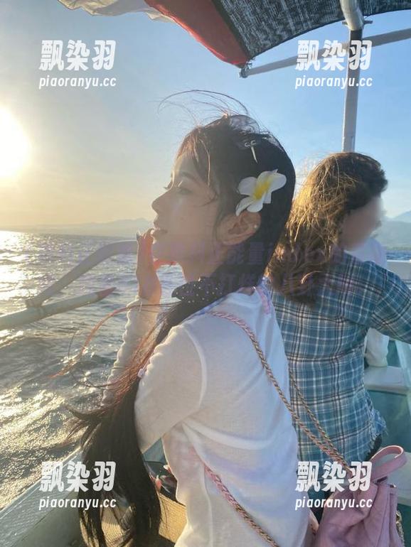 黑料正能量 在黑料正能量index的直播间,观看818各位不打烊的八卦大咖!