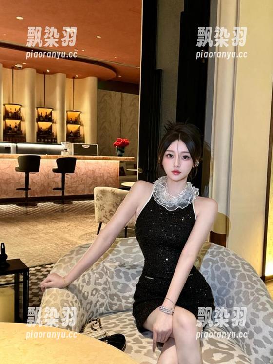 黑料社 黑料社在线:日夜不停的瓜菜摊,今晚又有啥新花样?