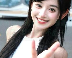 安卓用户快看！最新美女黑料网站入口，吃瓜绝对不止一点点～