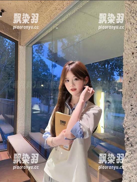 黑网料 瓜村快报:黑网料今天的免费瓜吃了没?
